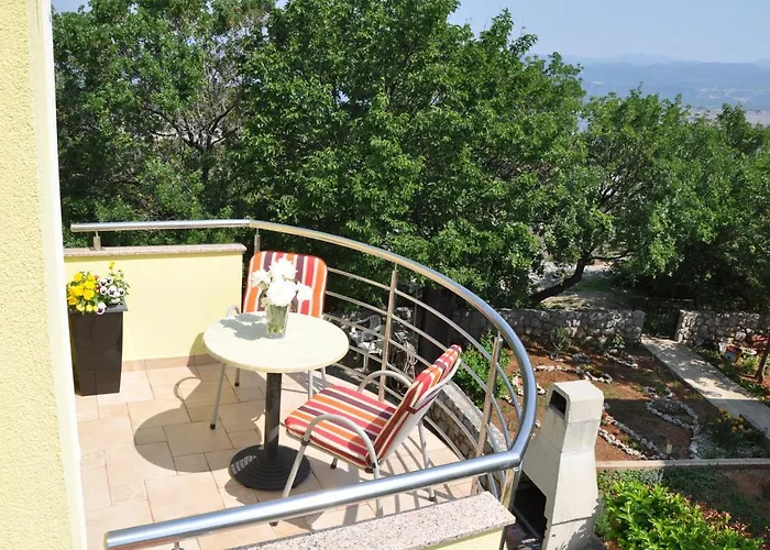 Appartamento With A Parking Space Omisalj, Krk - 12793 *