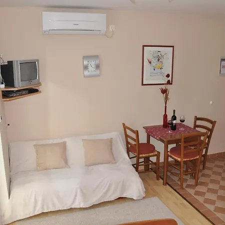 With A Parking Space Omisalj, Krk - 12793 Διαμέρισμα *