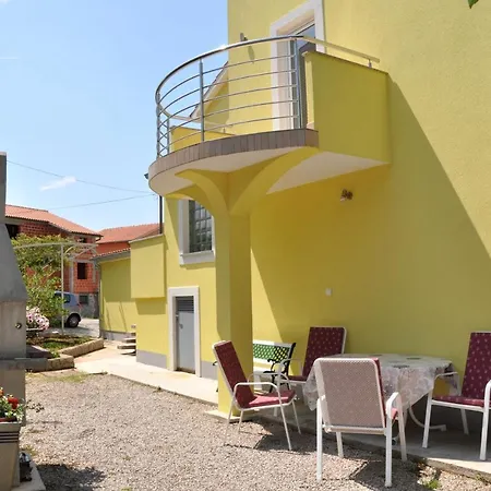 דירה With A Parking Space Omisalj, Krk - 12793