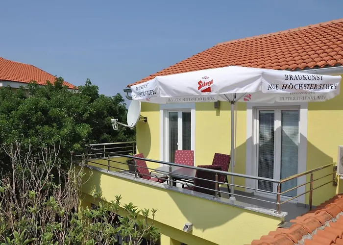 With A Parking Space Omisalj, Krk - 12793 * אומיסאליי